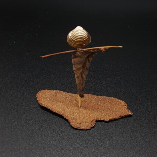 « le Pêcheur Fu » Sculpture bois, coquillages & végétaux